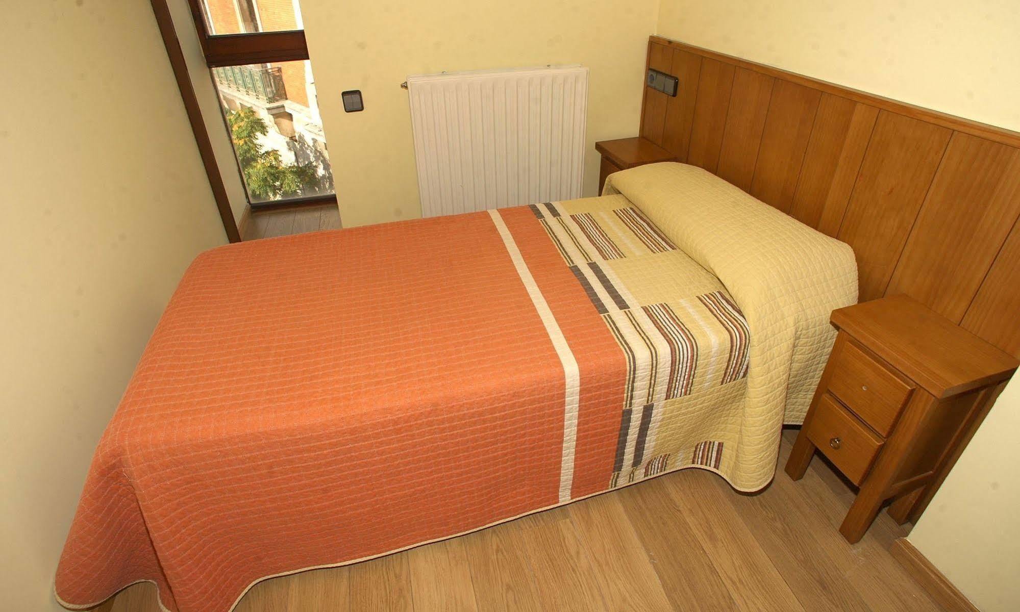 Hostal Caballeros سوريا المظهر الخارجي الصورة