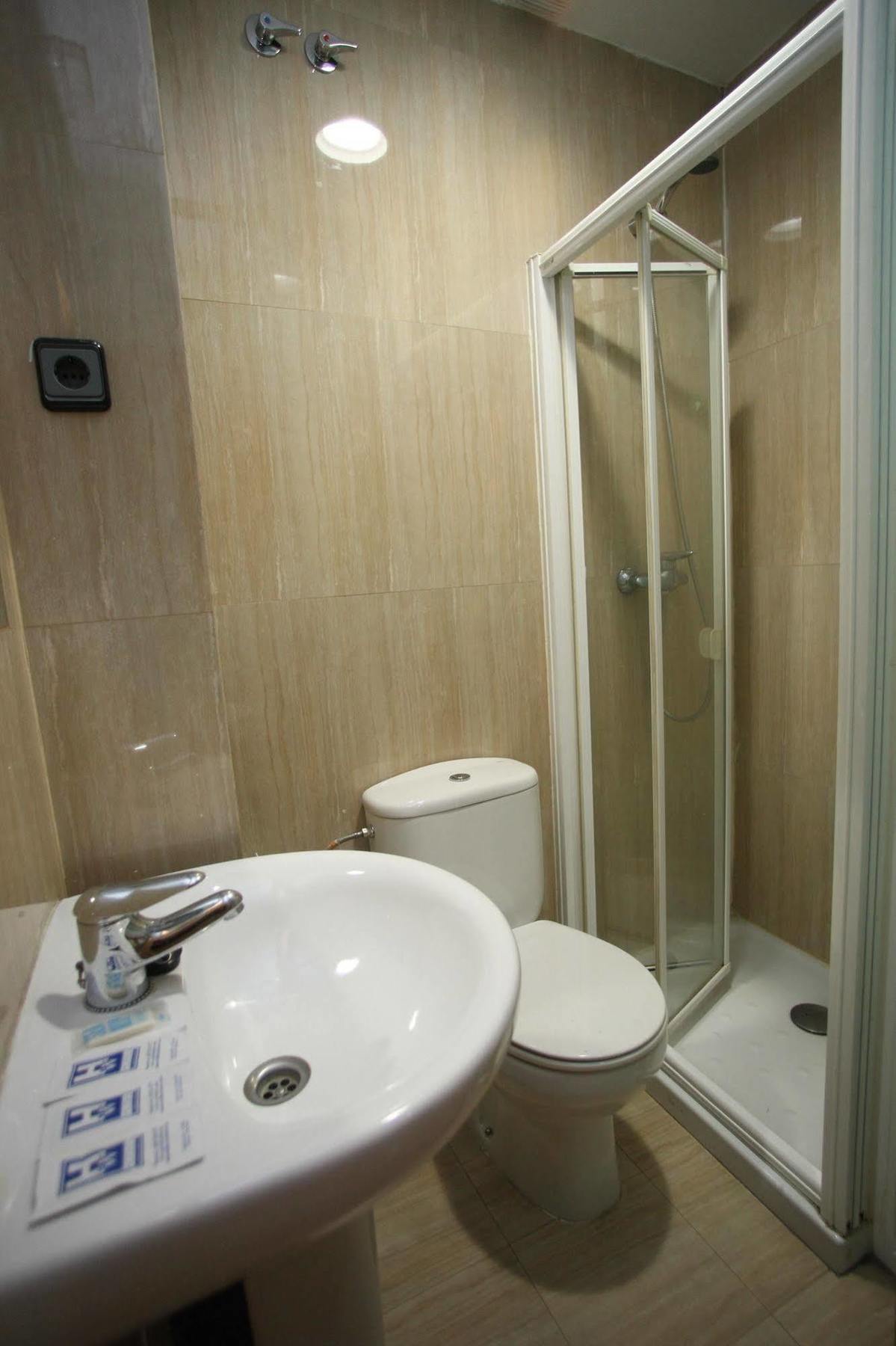 Hostal Caballeros سوريا المظهر الخارجي الصورة